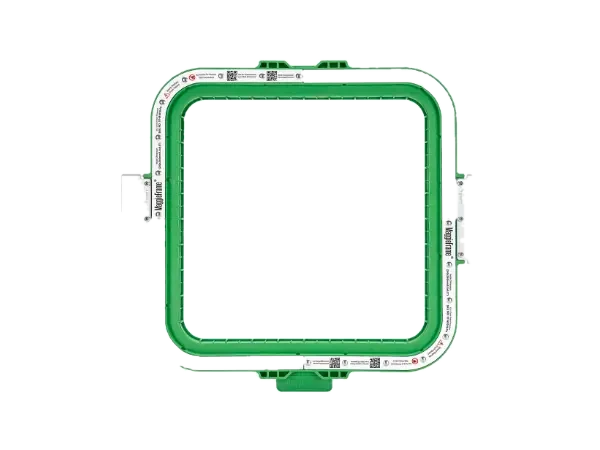 24 × 24 cm